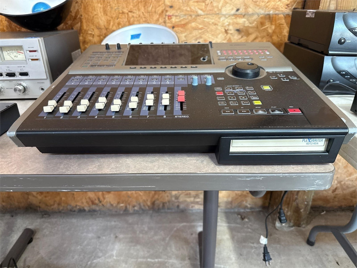 Yamaha AW2816 Audio Workstation – photo 2 of 2