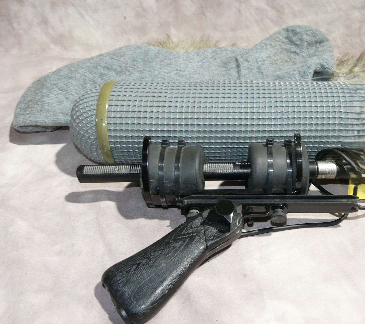 Sennheiser MKH 416-P48 Shotgun Microphone with Rycote windshield kit – photo 1 of 7