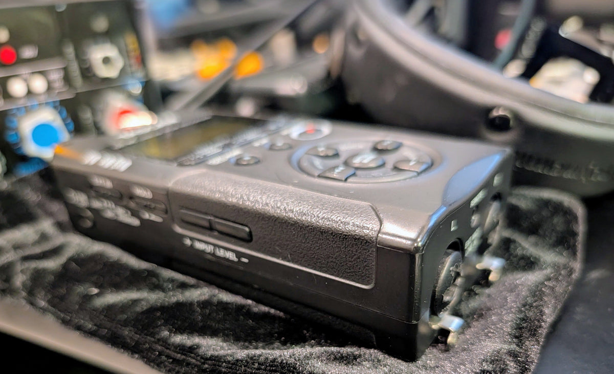 TASCAM DR-40 Field Recorder – photo 3 of 3