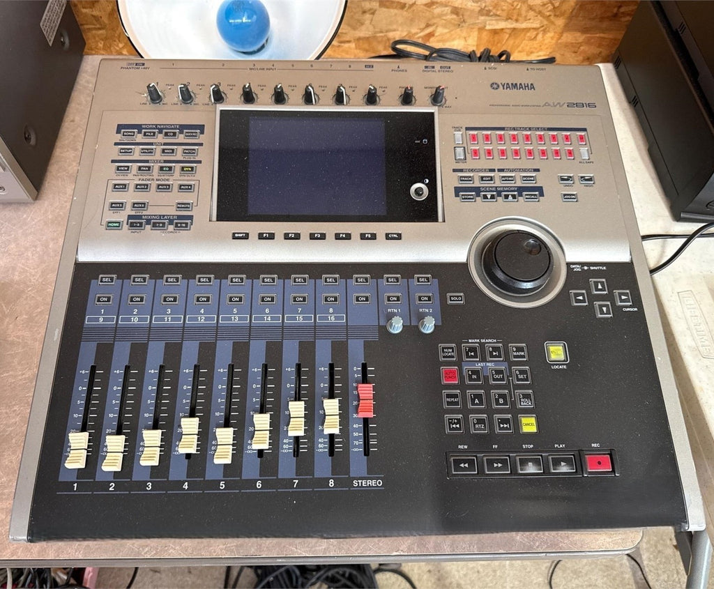 Yamaha AW2816 Audio Workstation – photo 1 of 2