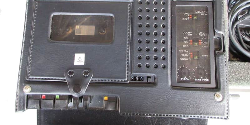 Marantz PMD420 Portable Stereo Cassette Recorder – photo 3 of 4