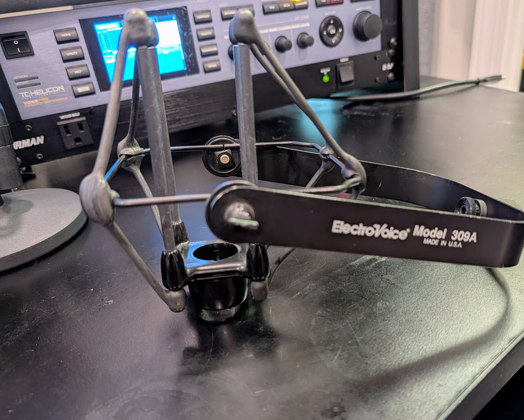 Electro-Voice 309A Shock Mount – photo 1 of 4