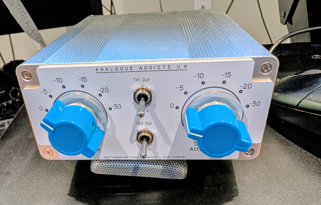 Audio Addicts dual Parmeko 600 ohm colour box – photo 1 of 5