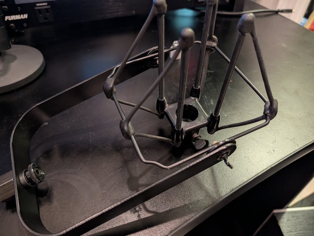 Electro-Voice 309A Shock Mount – photo 2 of 4
